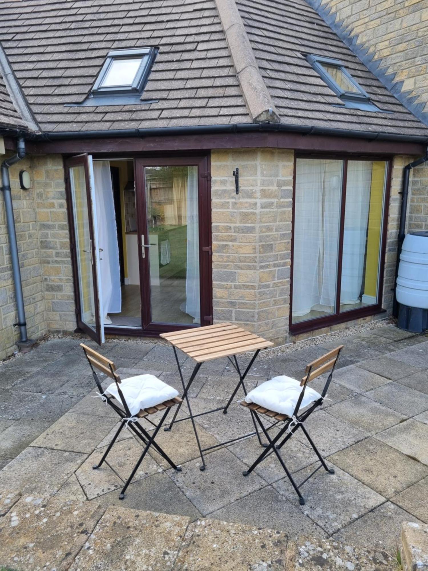 A Quiet Gem Just Outside Oundle Apartment Luaran gambar